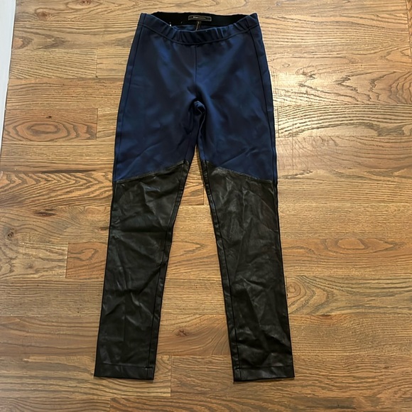 BCBG navy and faux leather leggings XS EUC - Picture 2 of 7